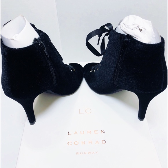 SOLD LC Lauren Conrad Black Velvet High Heels - Picture 5 of 8